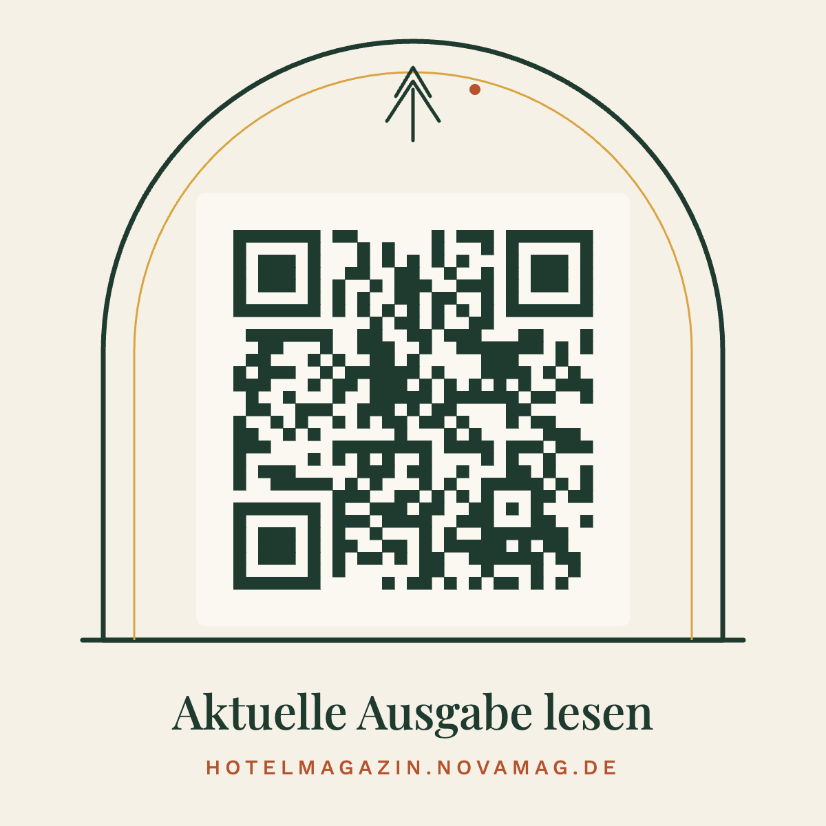 QR-Code zur aktuellen Ausgabe auf hotelmagazin.novamag.de in einem Rundbogen-Rahmen mit der Zeile Aktuelle Ausgabe lesen