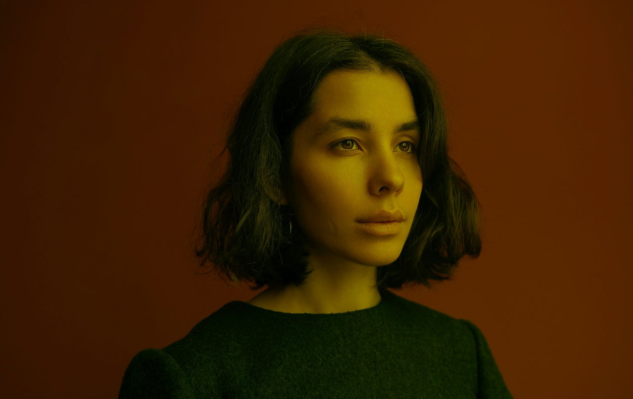 portrait woman-46-lfeI_A0E-unsplash
