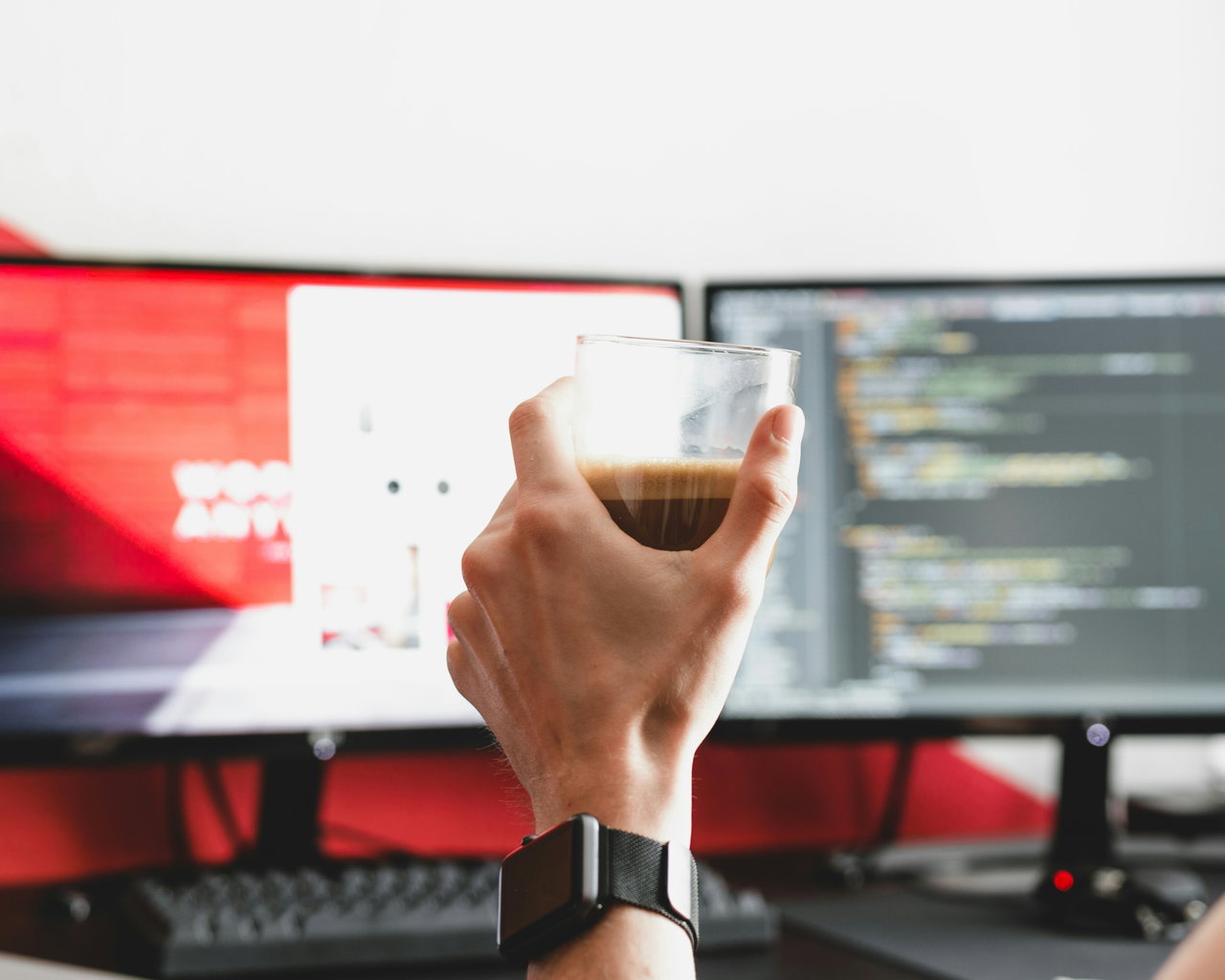 coffee office-TUnXXhb2-a8-unsplash