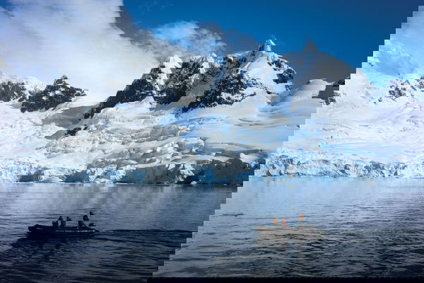 antarctica-Xodpk0gAJzI-unsplash