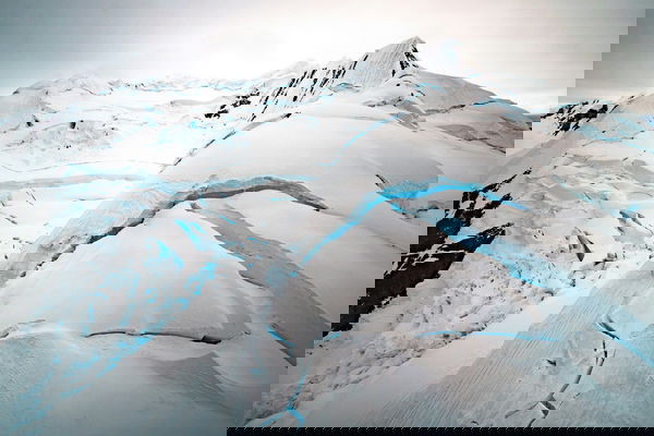 antarctica-pEredoZkZwM-unsplash