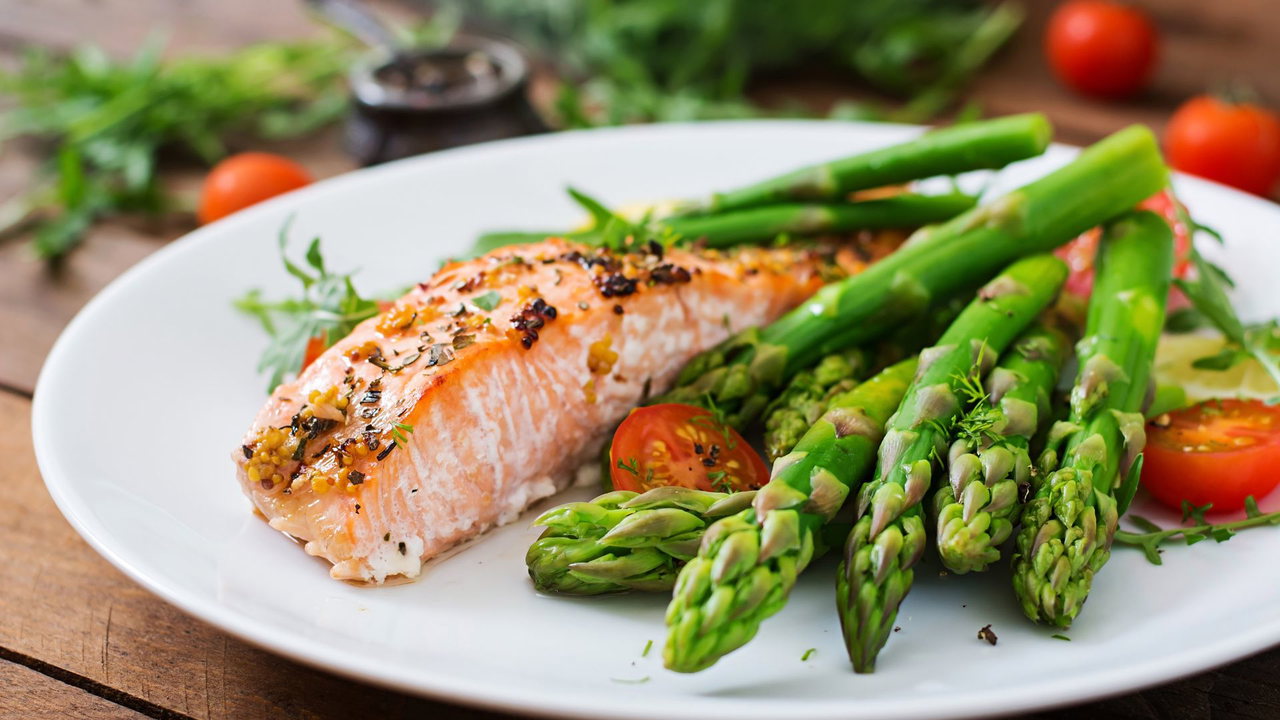 Spargel-mit-Lachs