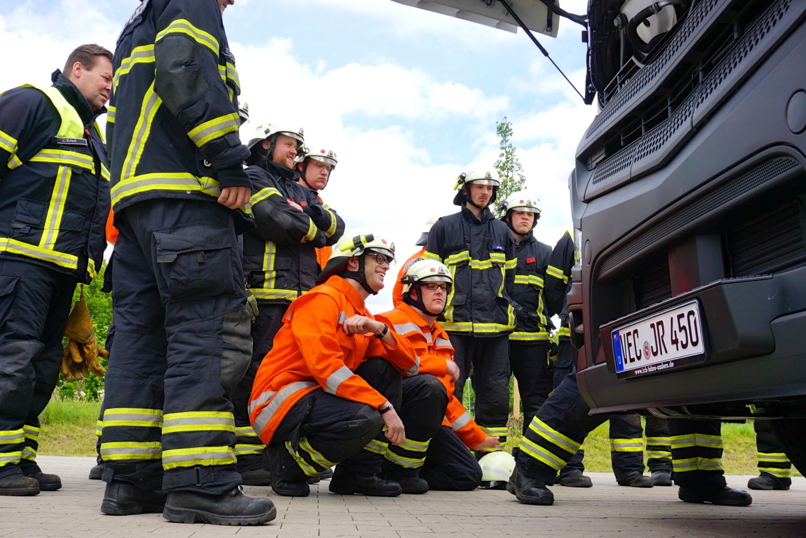 Feuerwehr-Auto-Einsatzkräfte