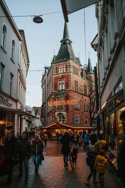 Lambertimarkt-c-Kerstin-von-Sanvie